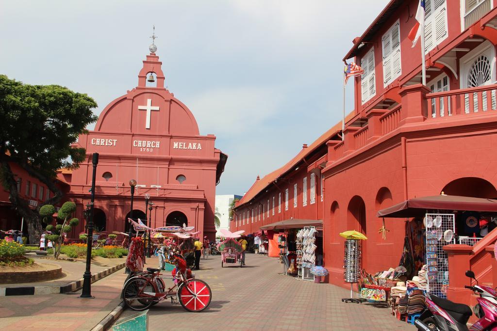 Hallmark Crown Hotel Malacca Exterior foto