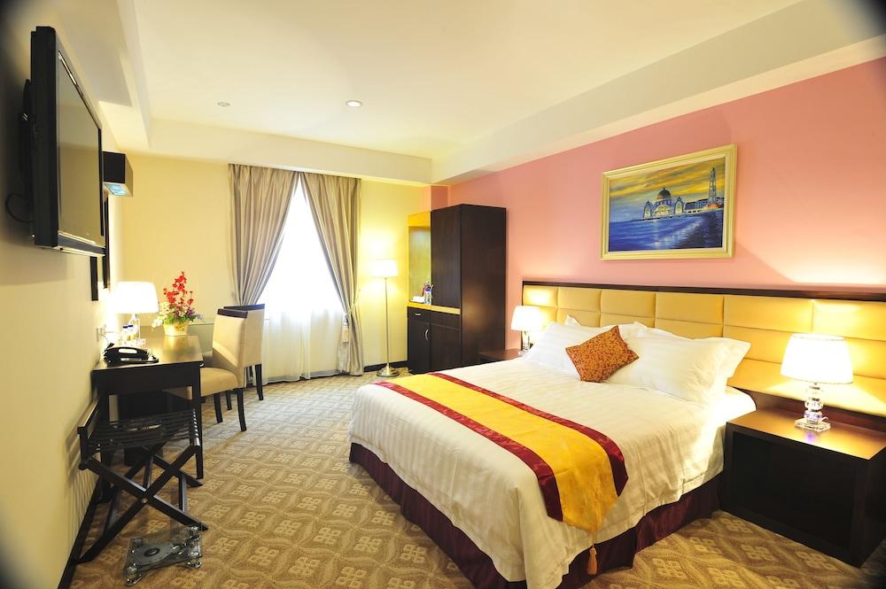 Hallmark Crown Hotel Malacca Exterior foto