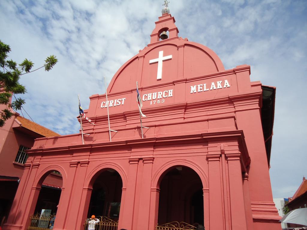 Hallmark Crown Hotel Malacca Exterior foto