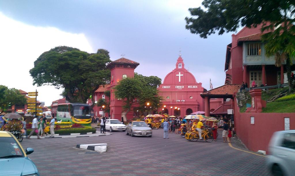 Hallmark Crown Hotel Malacca Exterior foto