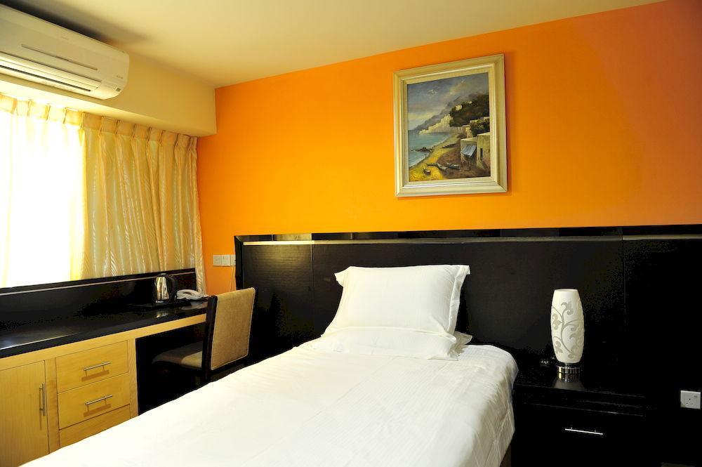 Hallmark Crown Hotel Malacca Exterior foto